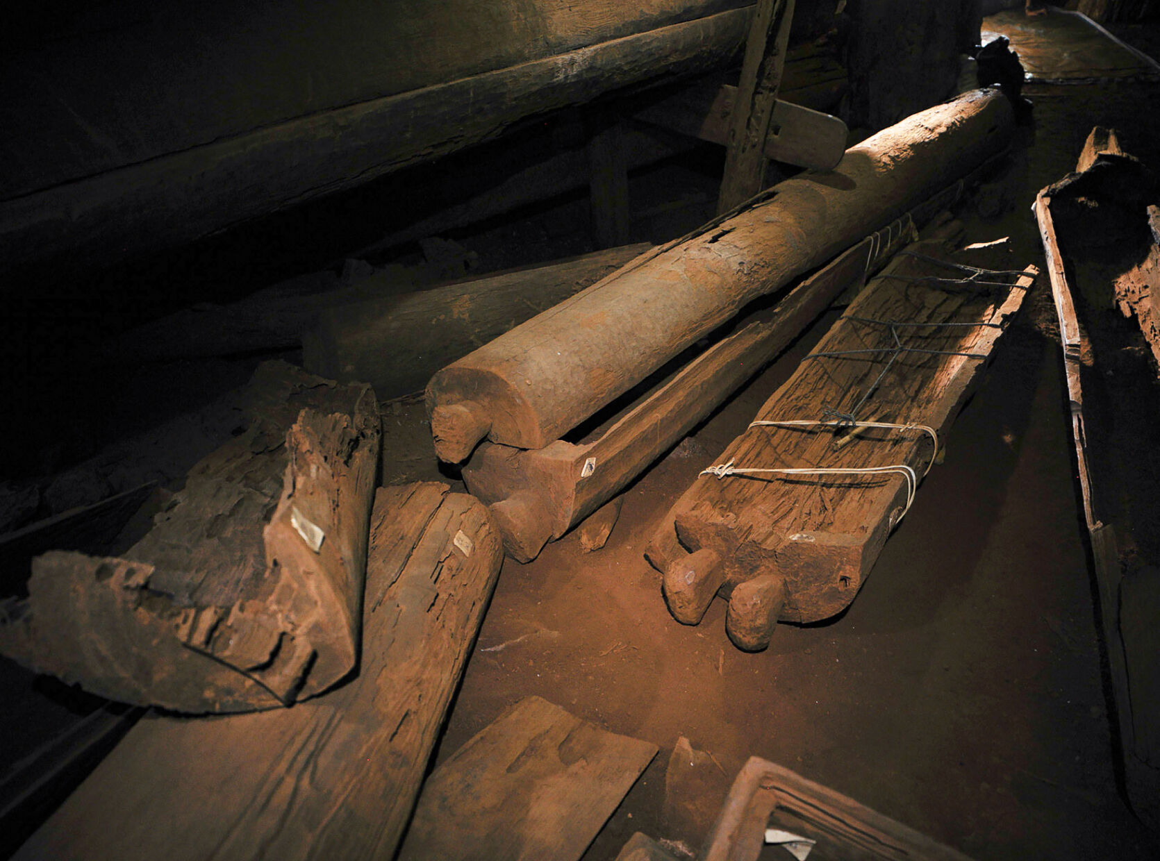 Thailand's wood coffins in caves